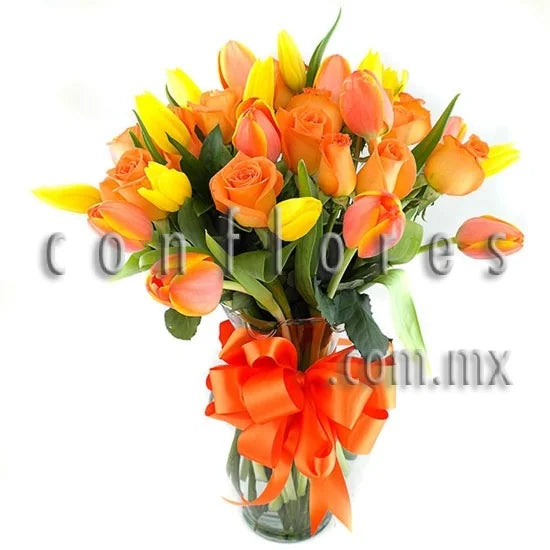 Arreglo con Flores Tulipanes Naranja Fantasía